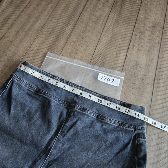 Free People In My Feelings Crop Flare Blue Jeans Pull-on Mid-rise Size Medium - Picture 9 of 11